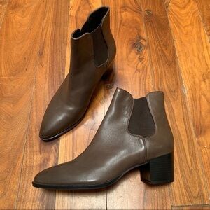 Roberto Durville Brown Mid Heel Ankle Booties size 9.5